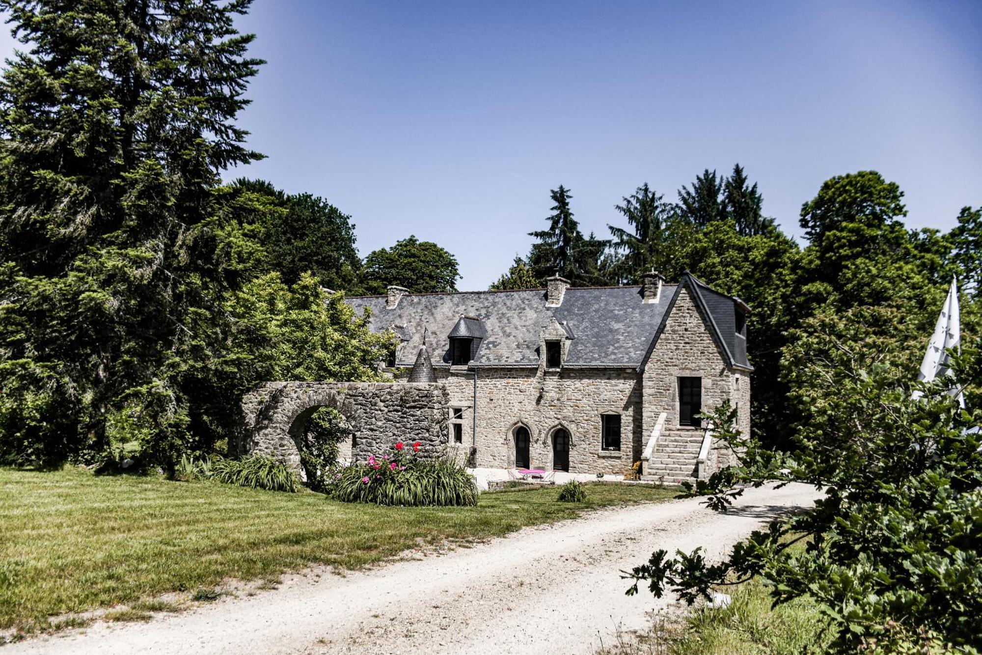 Le Manoir De Menglieu Bed & Breakfast Trefflean Exterior photo