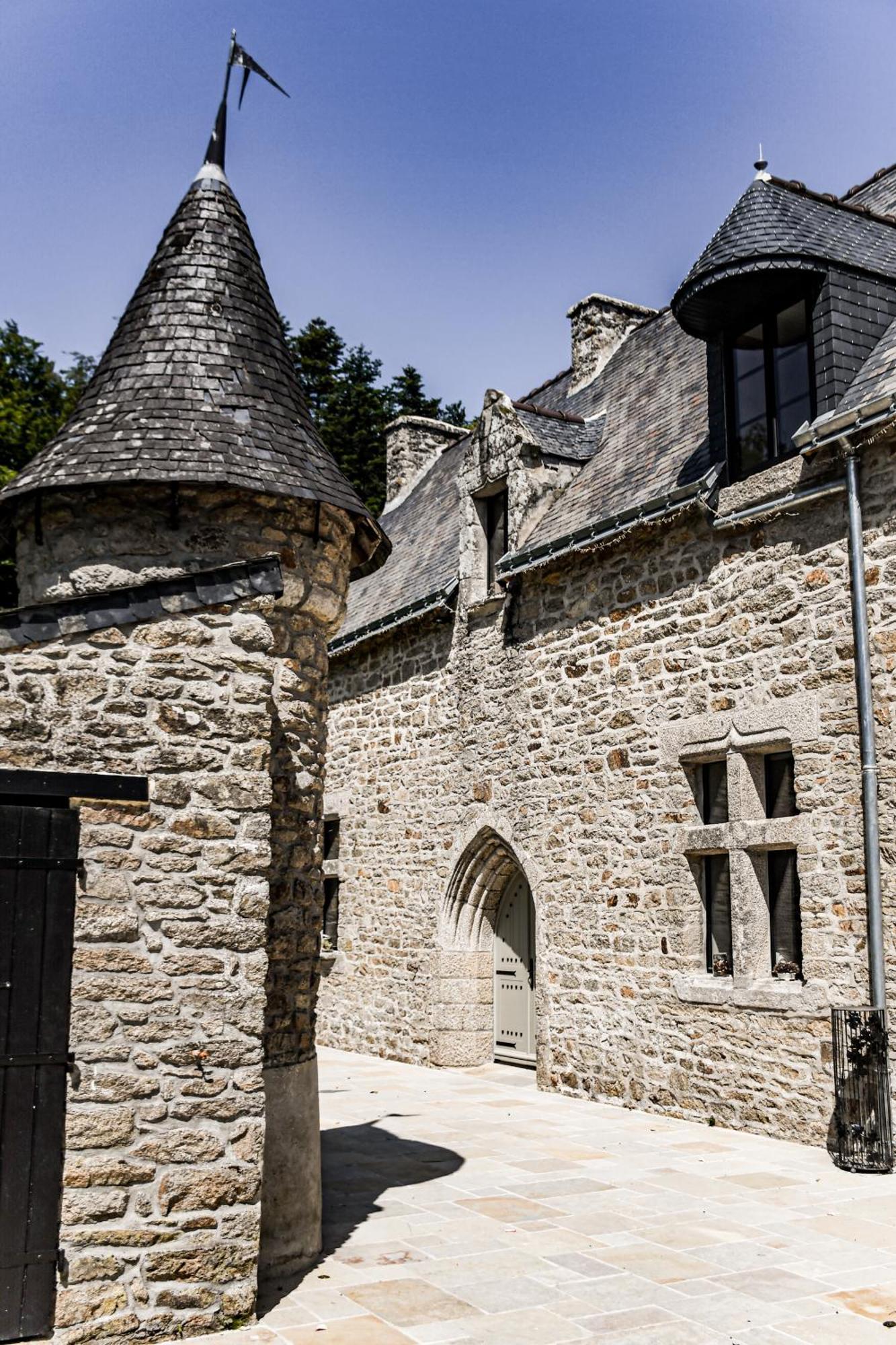 Le Manoir De Menglieu Bed & Breakfast Trefflean Exterior photo
